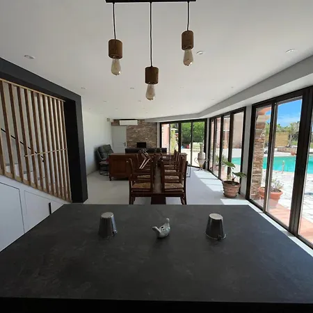 Semesterbostad Maison Vue Avec Piscine Sur La Cote D'azur *