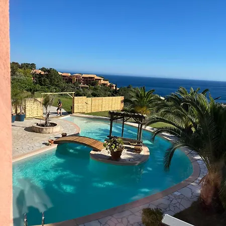 Maison Vue Avec Piscine Sur La Cote D'azur Semesterbostad *